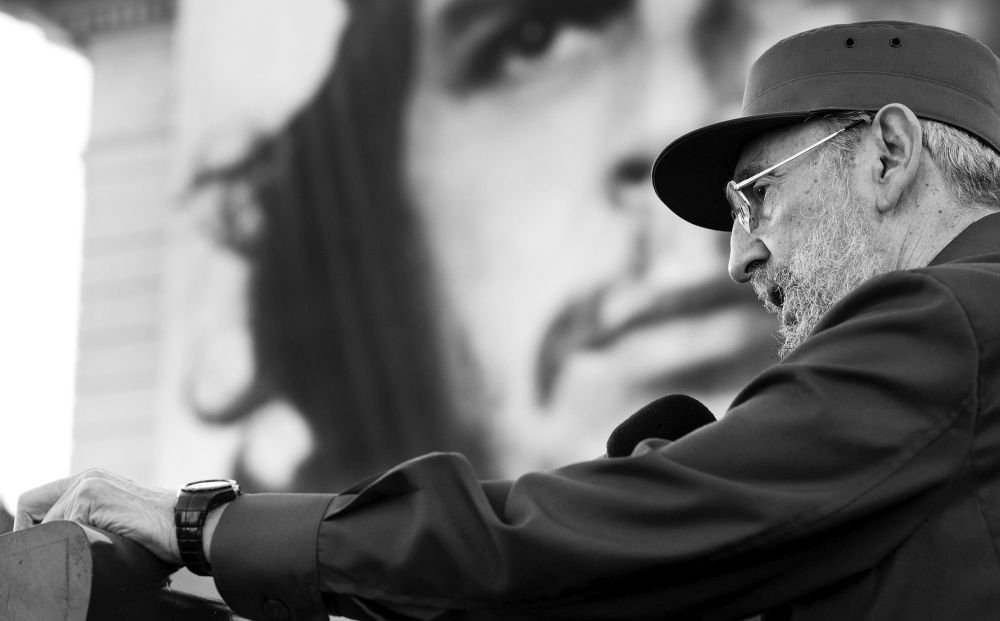 Fidel Castro, Foto: Roberto Chile in der Ladengalerie der jW