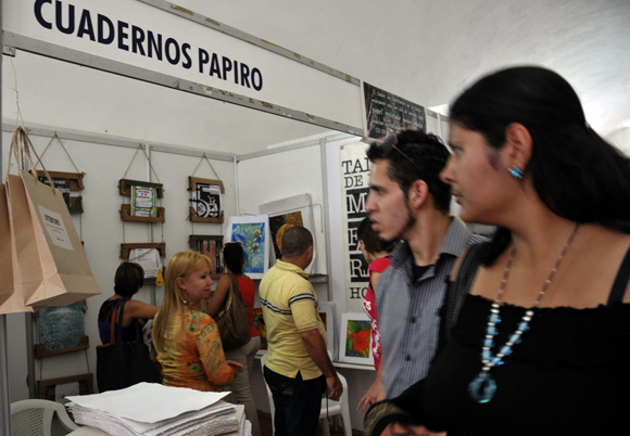 Cuadernos Papiro, Holguín