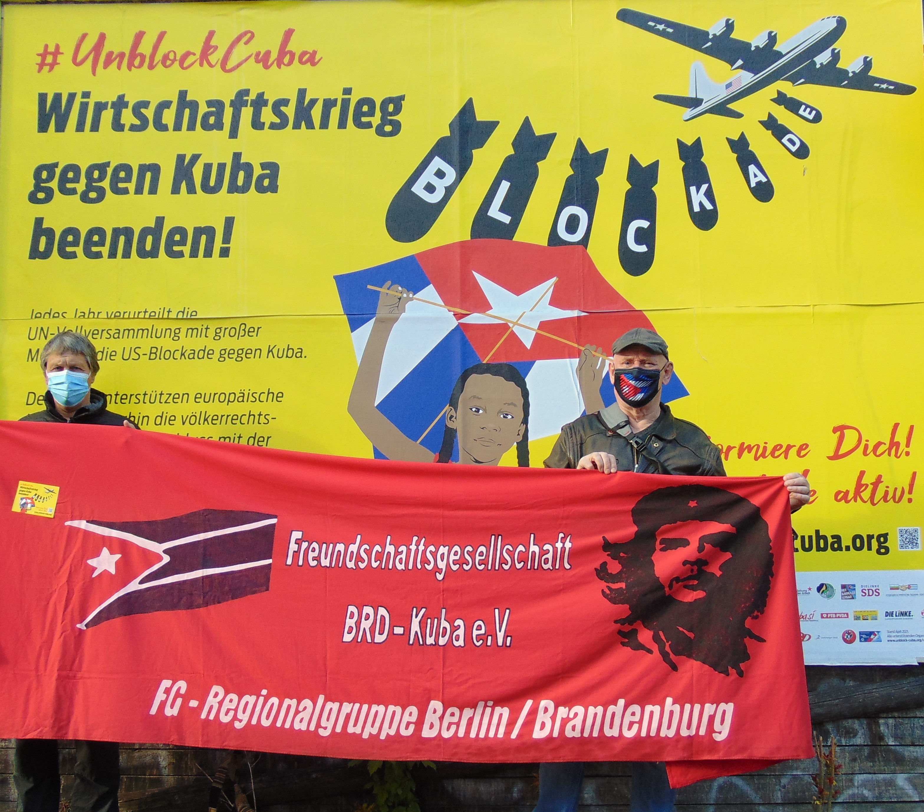 Großpalakataktion der #UnblockCuba-Kampagne