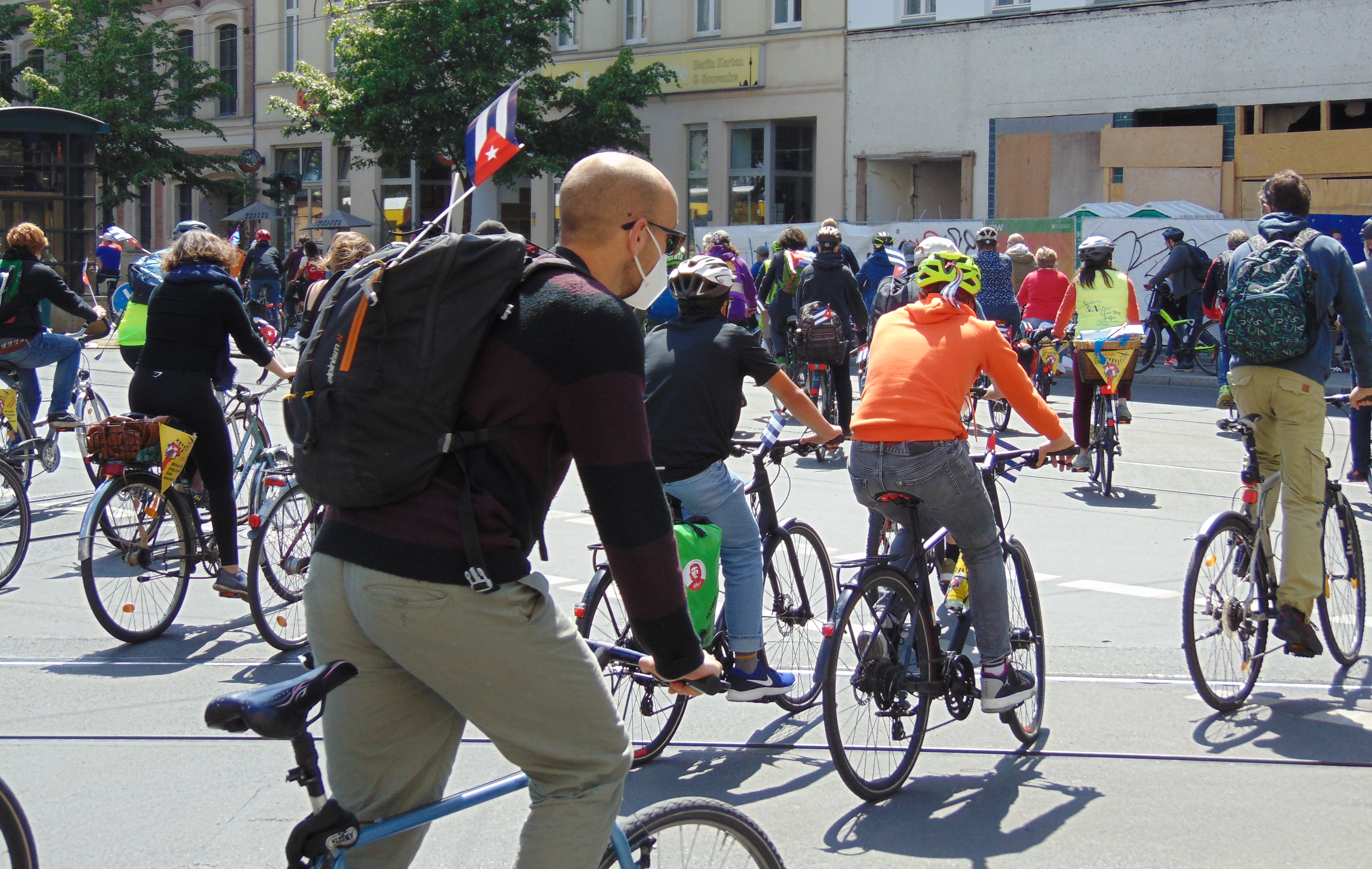 Unblockcuba-Fahrraddemo in Berlin