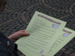 Fünf mal Fünf Minuten für die Los Cincos - die Mauer des Schweigens durchbrechen! Münsterplatz Bonn, 12. Juni 2010