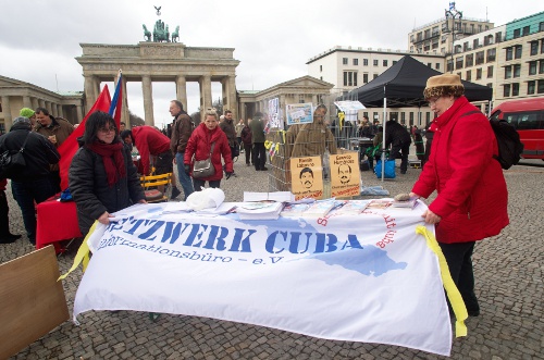 Berlin steht auf für die Befreiung der Fünf