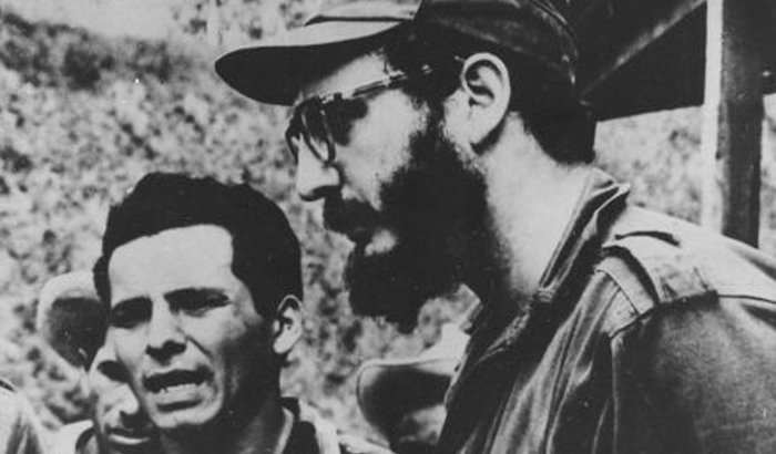 Carlos Bastidas Argüello an der Seite von Fidel Castro