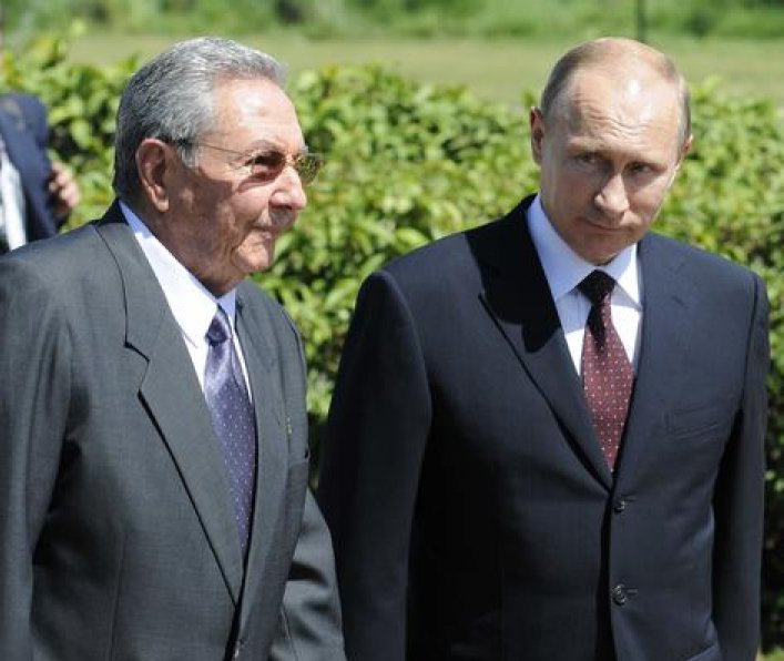 Raul Castro und Wladimir Putin