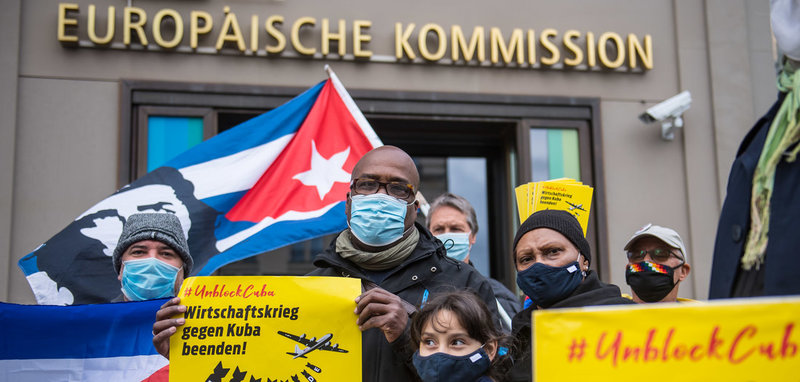 Protest vor der EU-Vertretung in Berlin