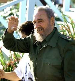 Fidel Castro auf der Offenen Tribüne der Revolution in Buey Arriba