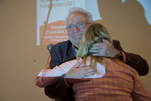 Heinz Langer mit Marion Leonhardt (FG BRD-Kuba); Foto: Gabriele Senft