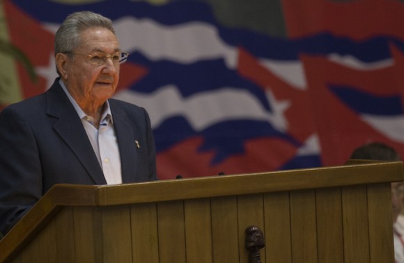 Raúl Castro zum Abschluss des 7. Parteitages der Kommunistischen Partei Kubas