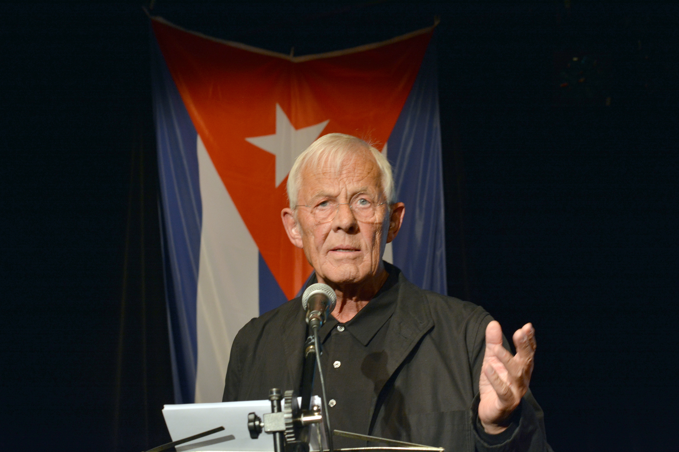 Rolf Becker liest Fidel Castro
