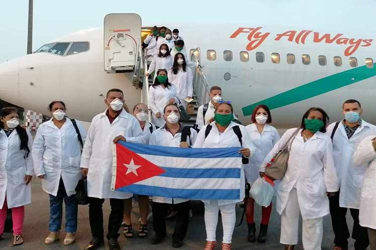 Kubanische Mediziner in Surinam