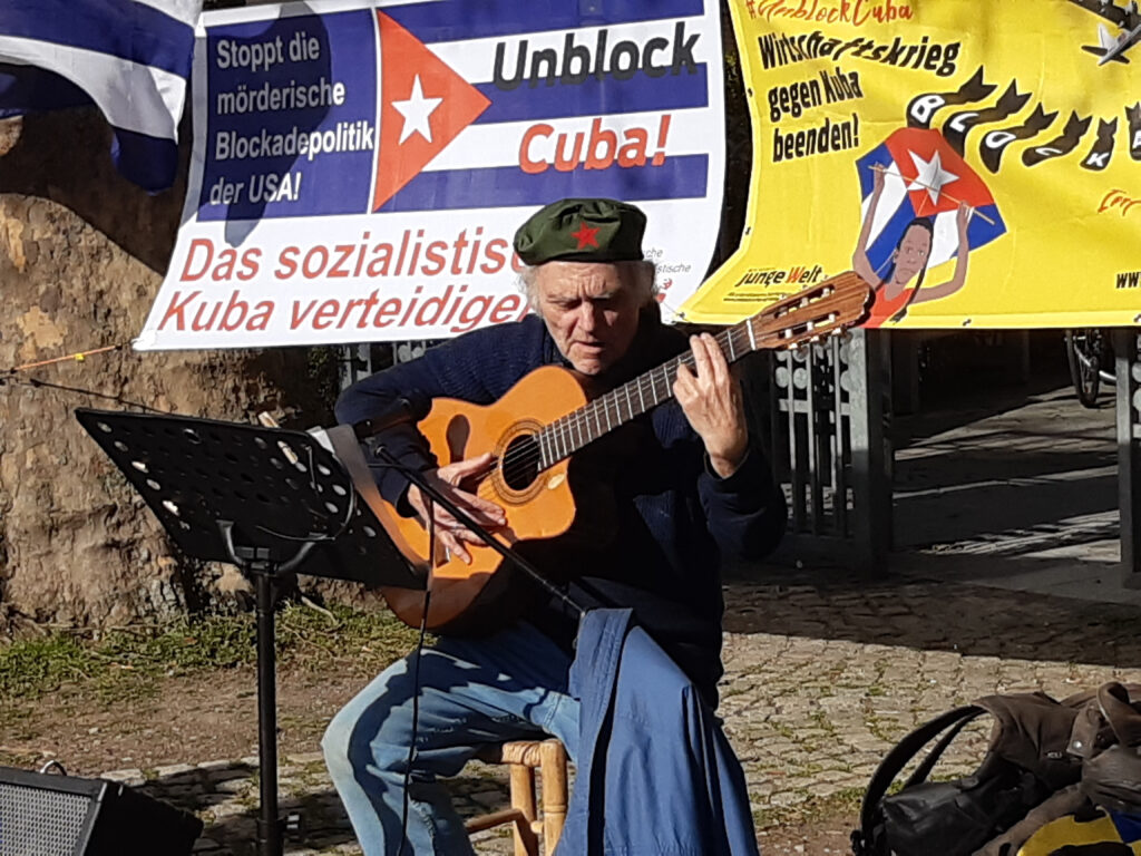 #UnblockCuba - Weltkarawane gegen die Blockade 6 UnblockCuba-Aktion Dortmund