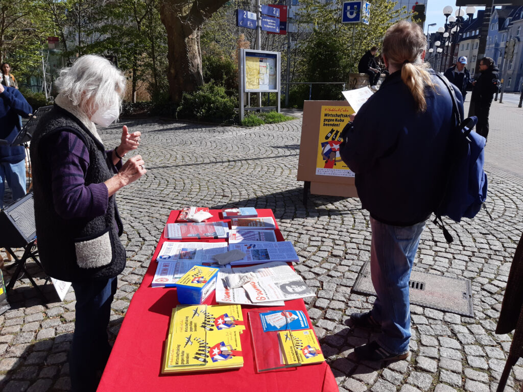 #UnblockCuba - Weltkarawane gegen die Blockade 7 UnblockCuba-Aktion Dortmund