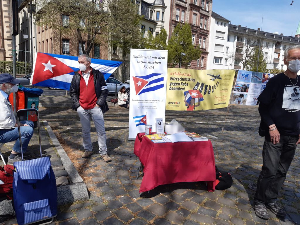 #UnblockCuba - Weltkarawane gegen die Blockade 43 UnblockCuba-Aktion Frankfurt