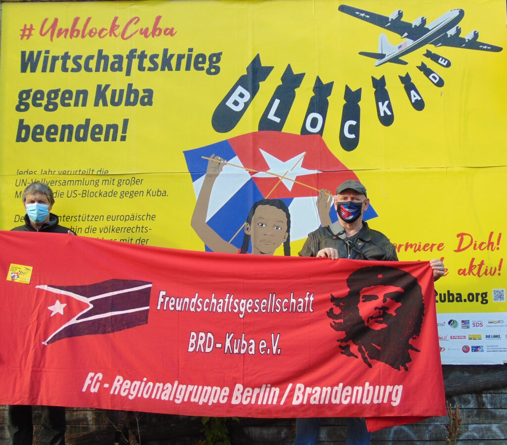 #UnblockCuba Fotoaktion 8 Großpalakataktion der #UnblockCuba-Kampagne