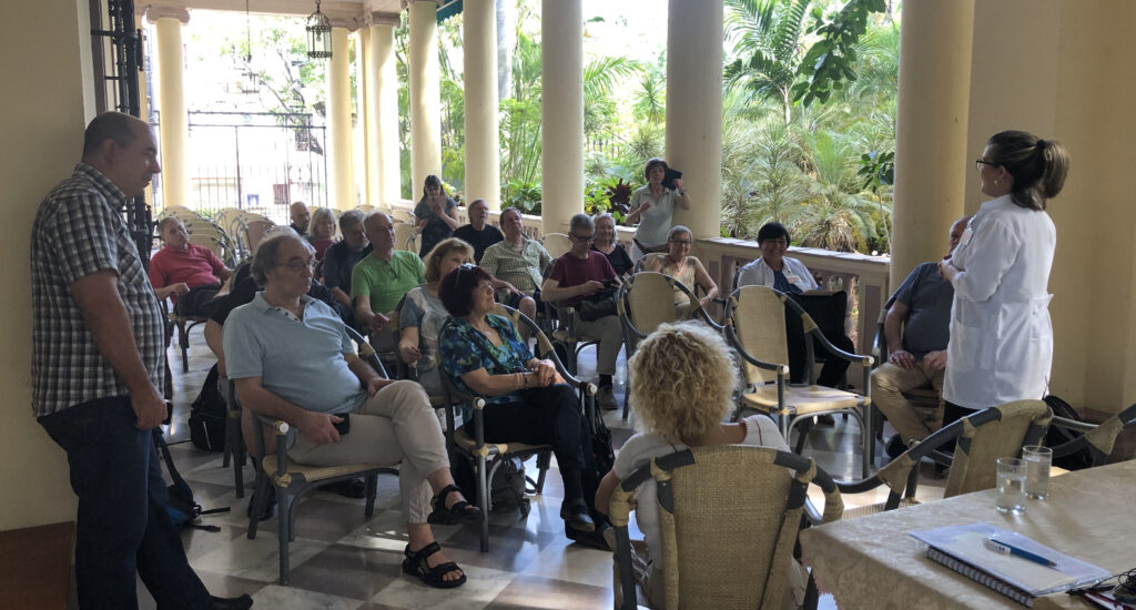 Spendenübergabe der Cuba Libre / UZ - Leserreise 2 leserreise 2023 im icap