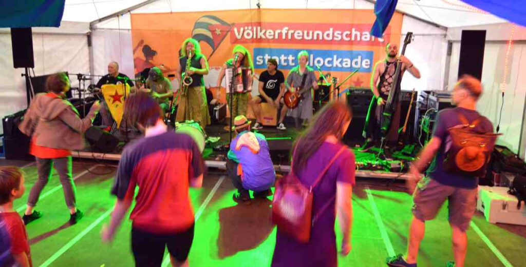 Kuba auf dem UZ-Pressefest in Berlin 11 casa cuba feier