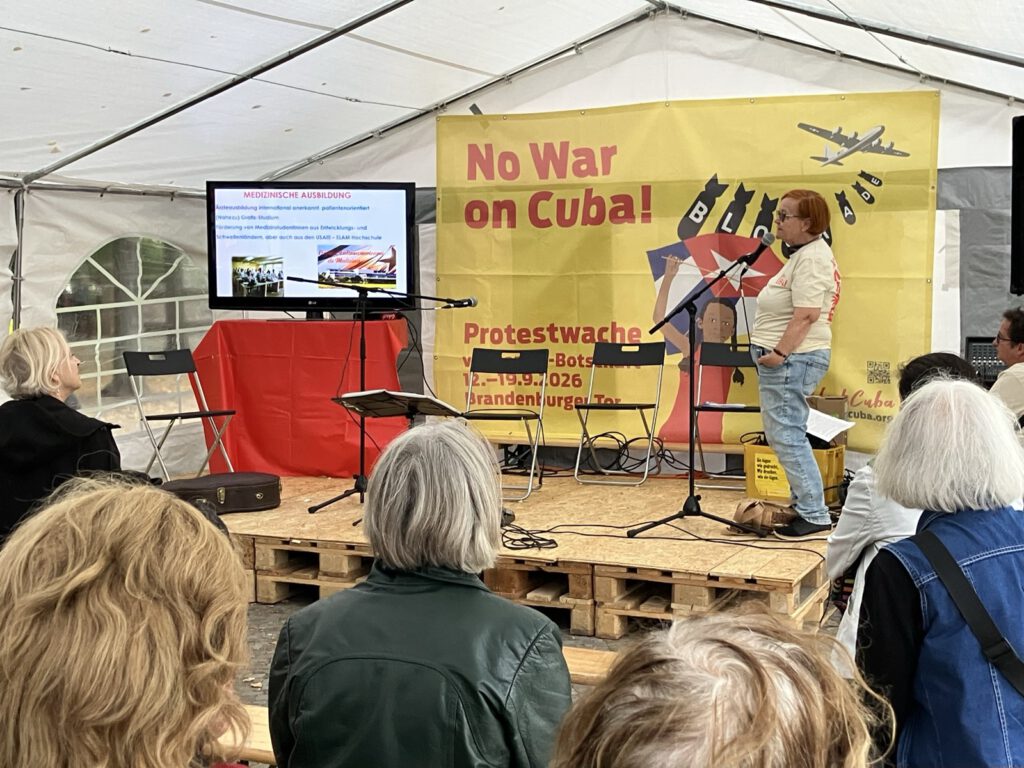 12.-19.9.26 Protestwache „No War on Cuba!“ vor der US-Botschaft am Brandenburger Tor 8 signal 2026 09 13 22 58 20 550